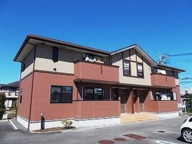 拡大写真：PineTreeA 2階202の外観写真（昼）