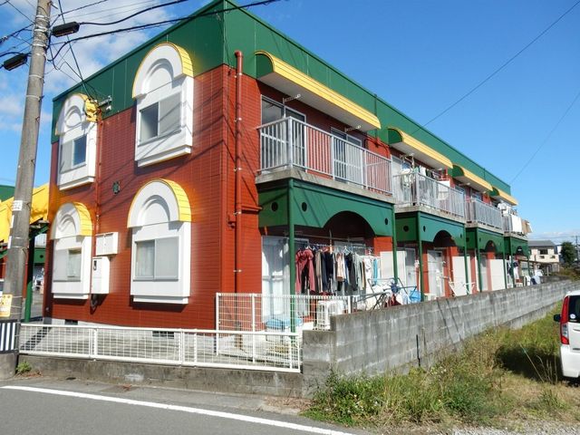 拡大写真：ビッグゲートB 2階201の外観写真（昼）