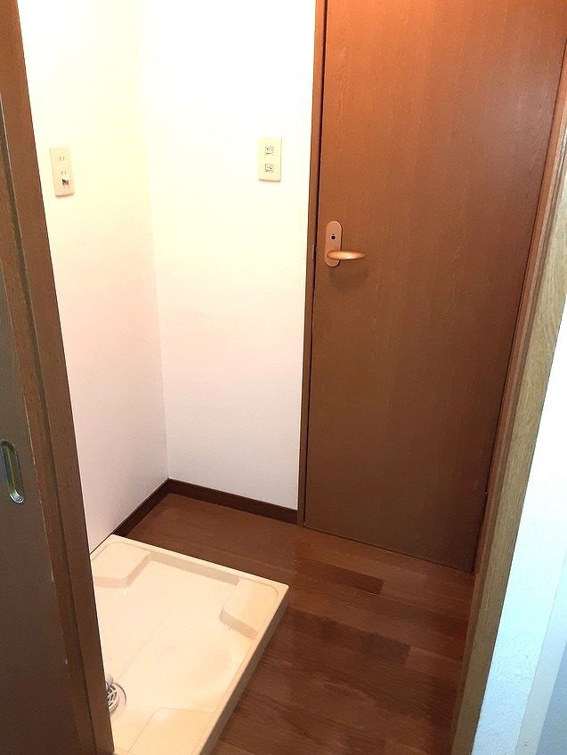 拡大写真:メゾンいけべ 2階205の脱衣所