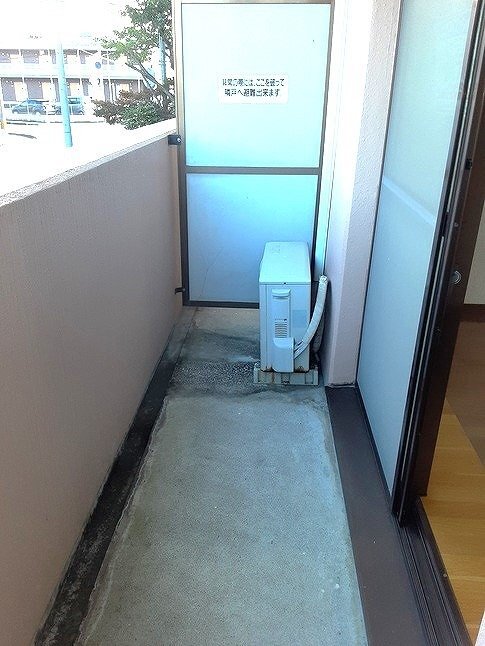 拡大写真:メゾンいけべ 2階205のベランダ