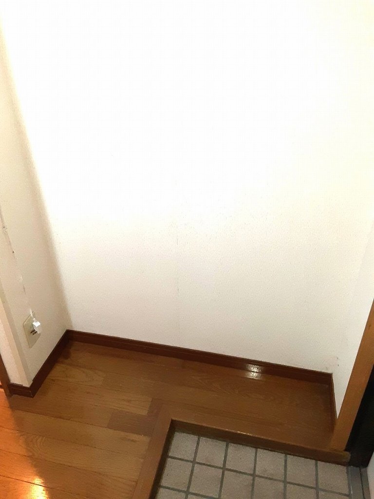 拡大写真:メゾンいけべ 2階205の靴箱スペース