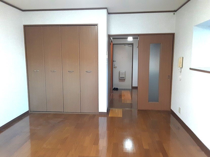 拡大写真:メゾンいけべ 2階205の室内
