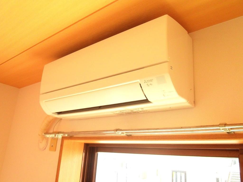 拡大写真:延岡市浜砂2丁目 102のエアコン