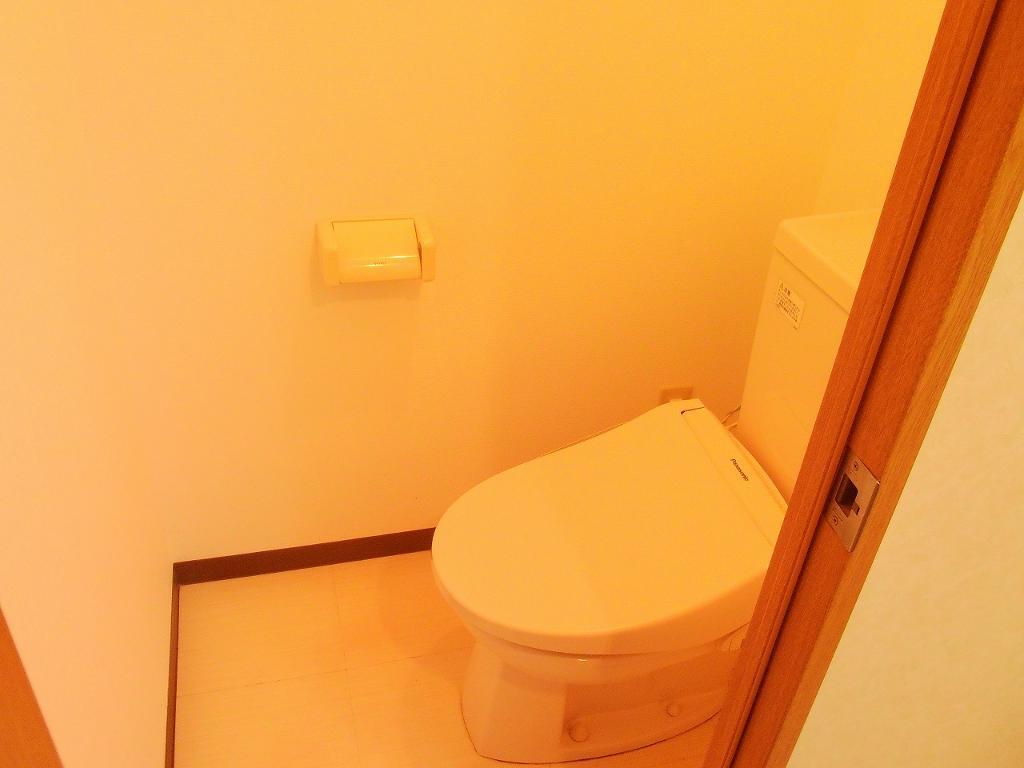 拡大写真:延岡市浜砂2丁目 102のトイレ