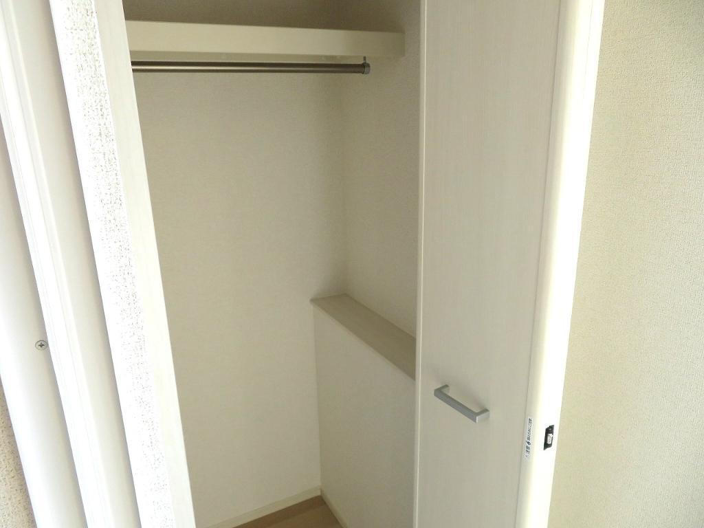 拡大写真:BIZ A 1階102のサンルーム収納