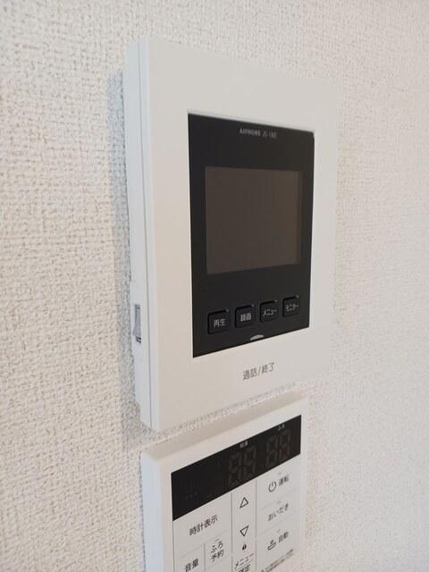 拡大写真:ジャスティン・パレス 2階202のTVモニターフォン