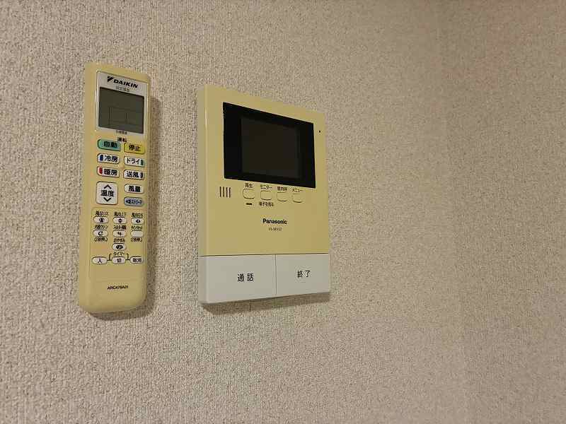 拡大写真:リヴィエールゴン 2階203のカメラ付インターホン