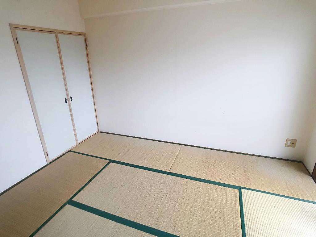 拡大写真:チャオ天志館 4階408の室内