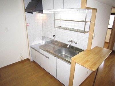 拡大写真:プリマベーラ 2階303のキッチン