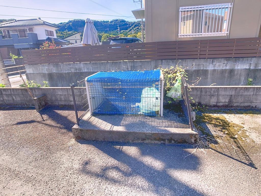 拡大写真:霧島市国分府中 1階101の共有部分