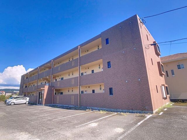霧島市国分府中の外観