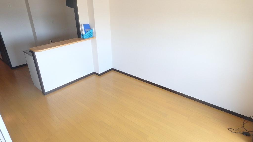 拡大写真:霧島市国分重久 3階306のリビング