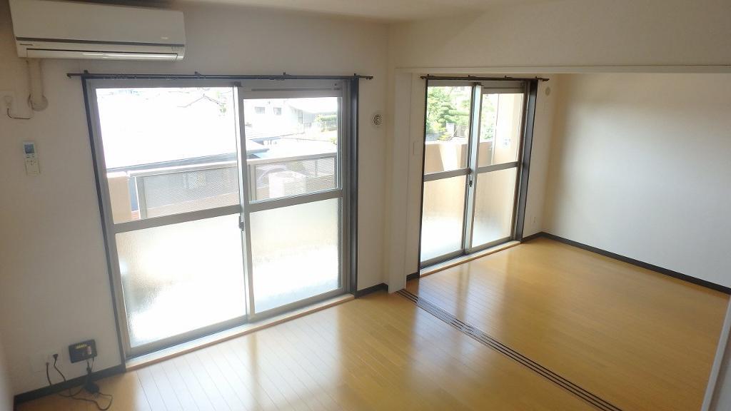 拡大写真:霧島市国分重久 3階306のリビング