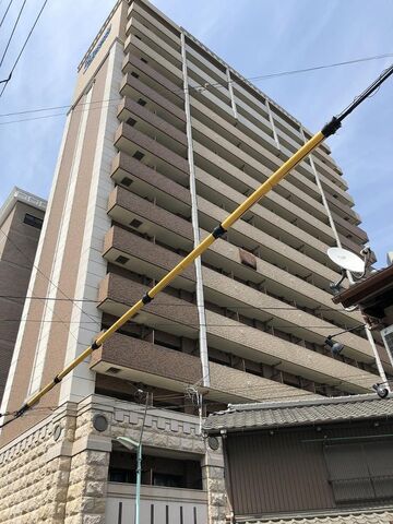 拡大写真：プレサンス名古屋ＳＴＡＴＩＯＮビジュ 2階204の外観写真（昼）
