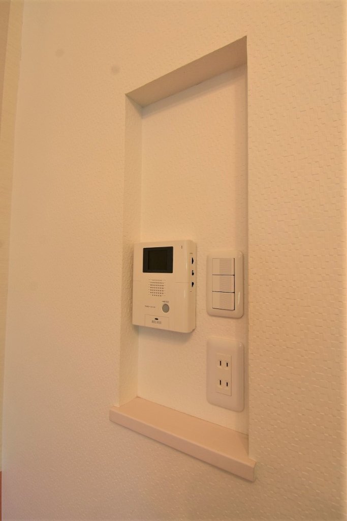 拡大写真:Etoile中村(エトワール中村) 1階101のカメラ付インターホン