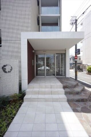 拡大写真:メイベニール 4階401の外観写真(昼)