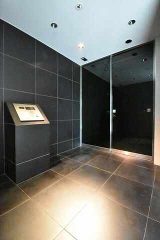 拡大写真:ロータス亀島 8階801の外観写真(昼)