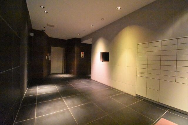 拡大写真:ロータス亀島 8階801の外観写真(昼)