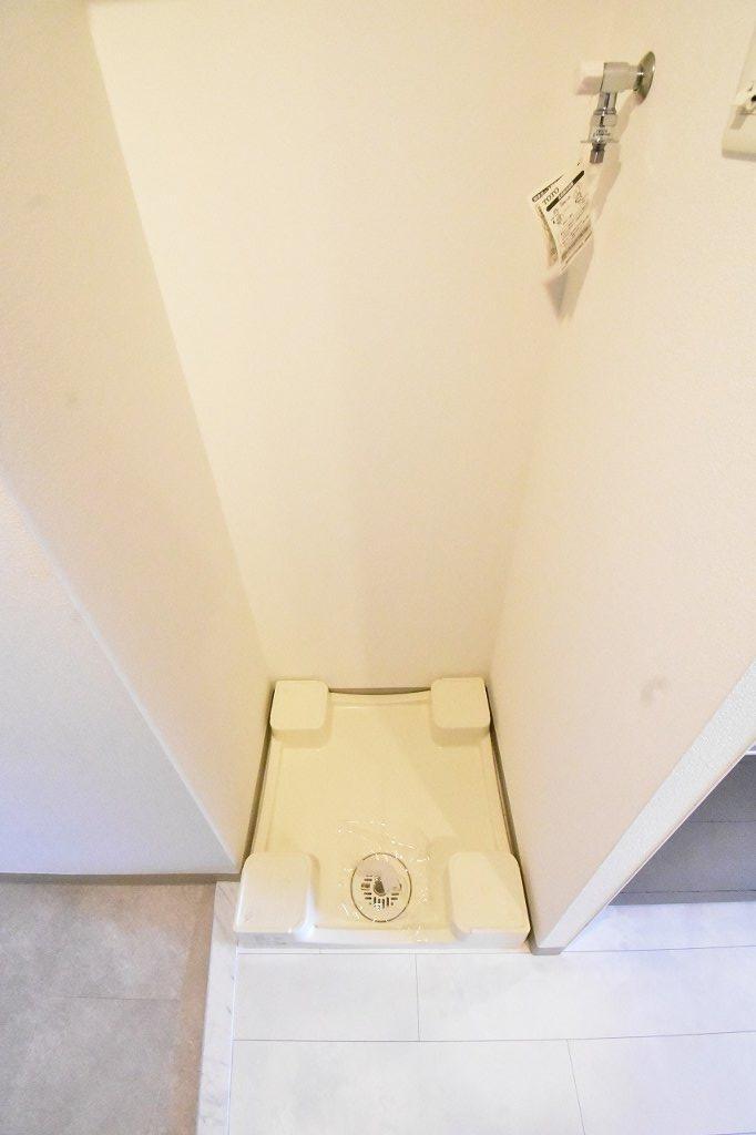 拡大写真：エステムコート名古屋ステーションクロス 12階1202の洗濯機置場
