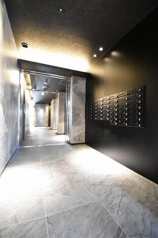 拡大写真：スリーアイランドタワー久屋大通 1階101の外観写真（昼）