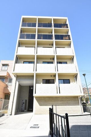 グランテラス八田駅前の外観