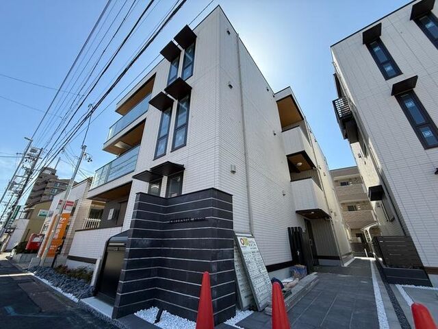セレスティア長良 イーストの外観