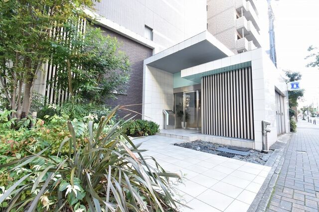 拡大写真:トレヴィ高岳 8階806の外観写真(昼)