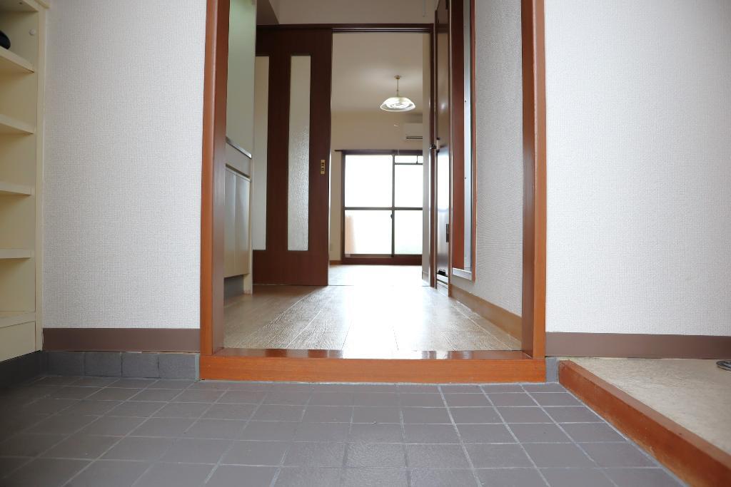 拡大写真：ＳＹＭ　ＬＩＦＥ 1階105の廊下