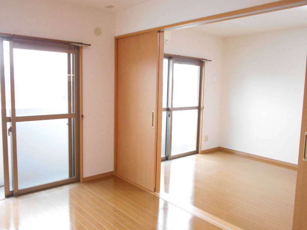 拡大写真：ブライトリーＴ 1階102の室内