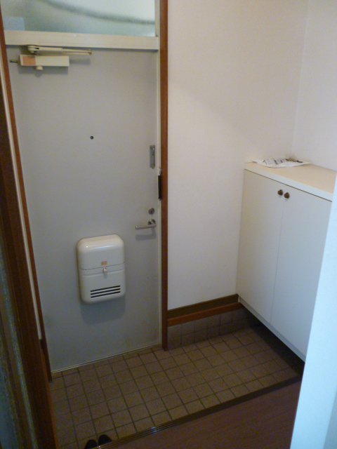 拡大写真：第2エレガンス 1階101の玄関