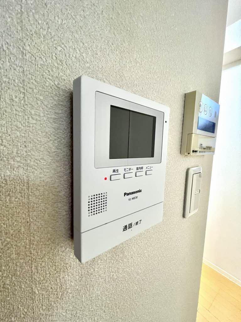 拡大写真:シャーメゾンひかり 1階102のセキュリティ