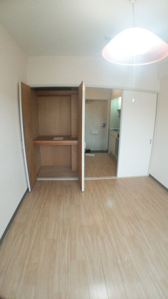 拡大写真：吹田市上山手町 3階311の室内