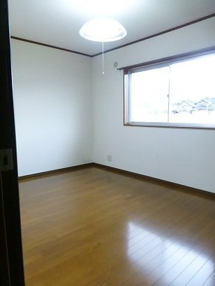 拡大写真：ウィング岩元 2階201の室内