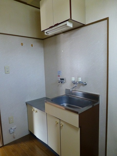 拡大写真：コーポグレイシャス 1階102のキッチン