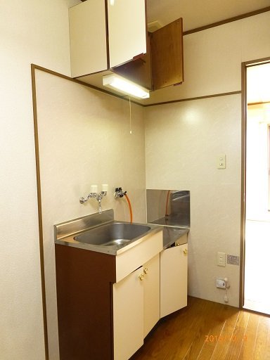 拡大写真：コーポグレイシャス 2階201のキッチン