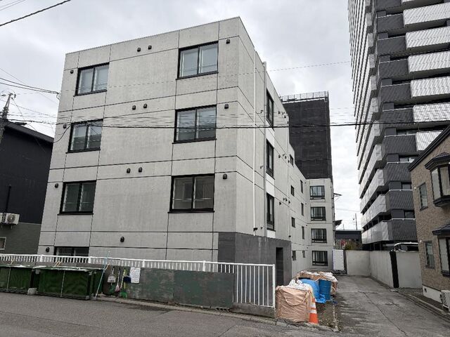 拡大写真：札幌市西区山の手三条１丁目 2階102の建築現場