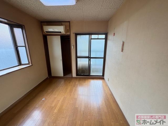 拡大写真:City Hill 3階305の洋室