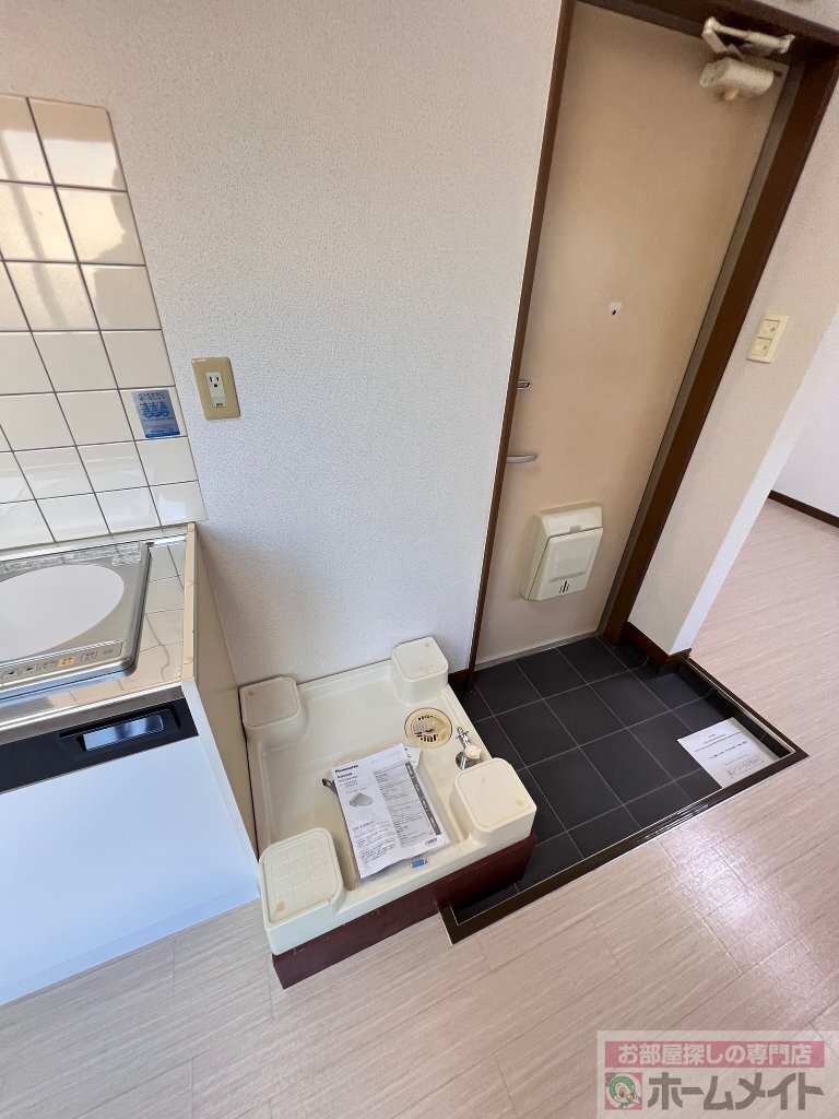 拡大写真:オオタミマンション 3階302の洗濯機置場