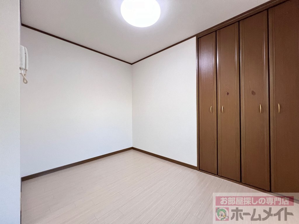 拡大写真:オオタミマンション 3階302の洋室