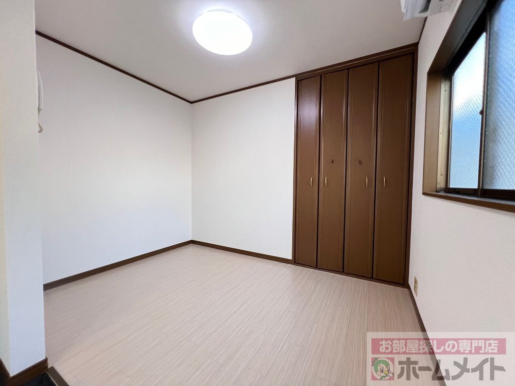 拡大写真:オオタミマンション 3階302の洋室