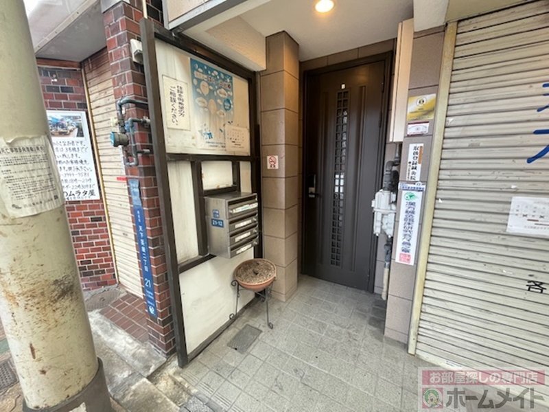 拡大写真:オオタミマンション 3階302のエントランス