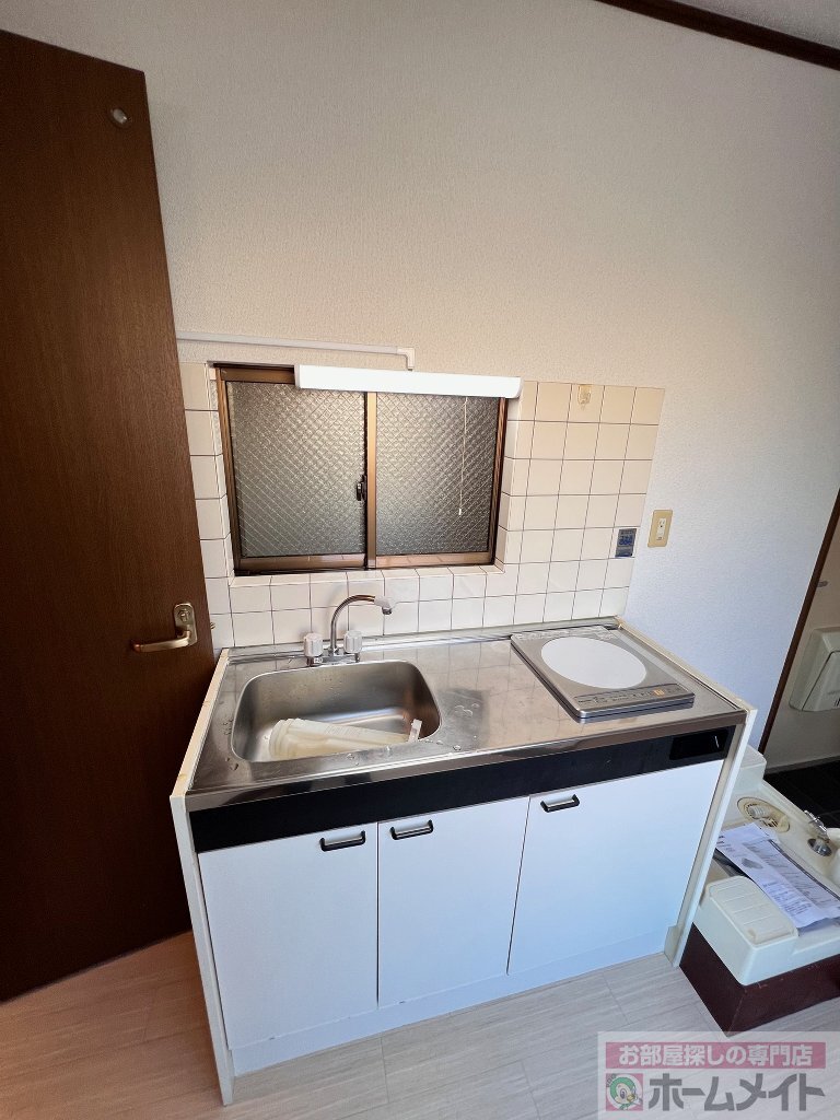 拡大写真:オオタミマンション 3階302のキッチン
