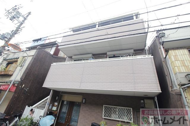 拡大写真：カーサテンプラード 3階3Bの外観写真（昼）