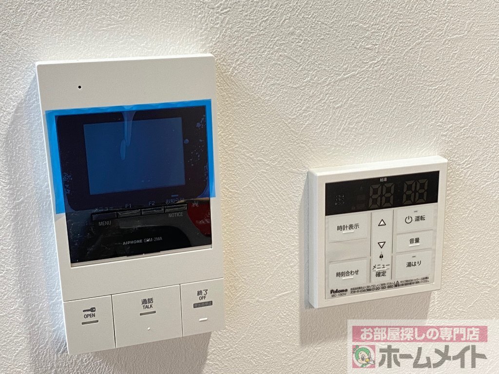 拡大写真:グランパシフィックPINE Luxe 2階205のカメラ付インターホン