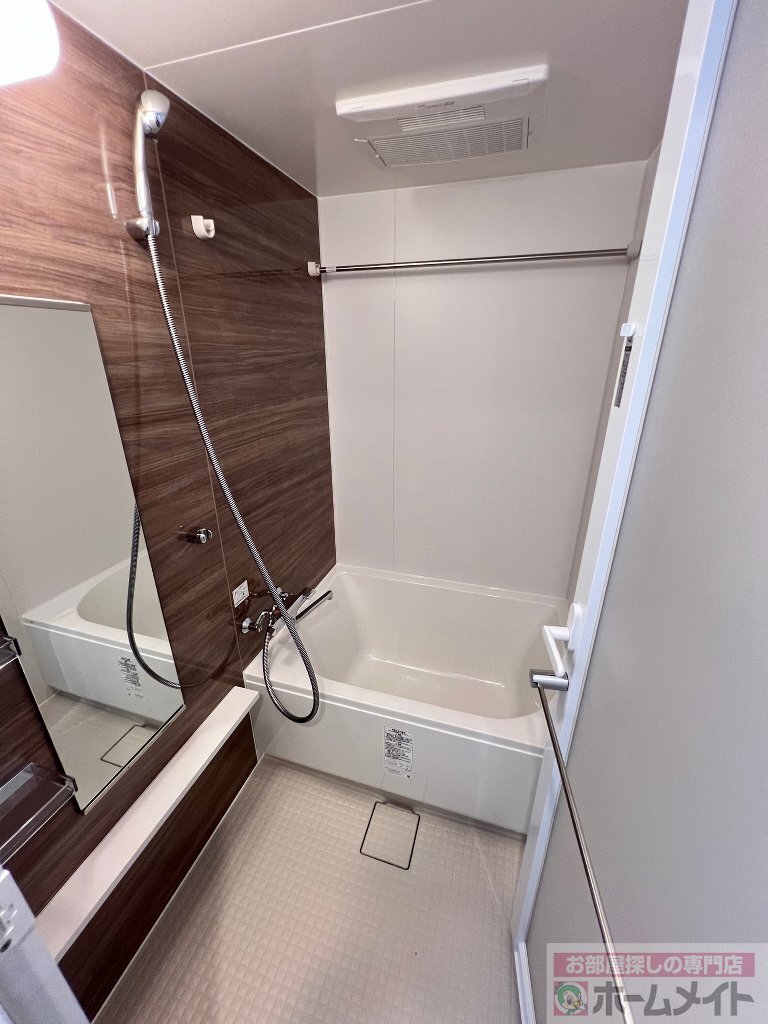 拡大写真：リヴェント難波サウス 10階1002のユニットバス
