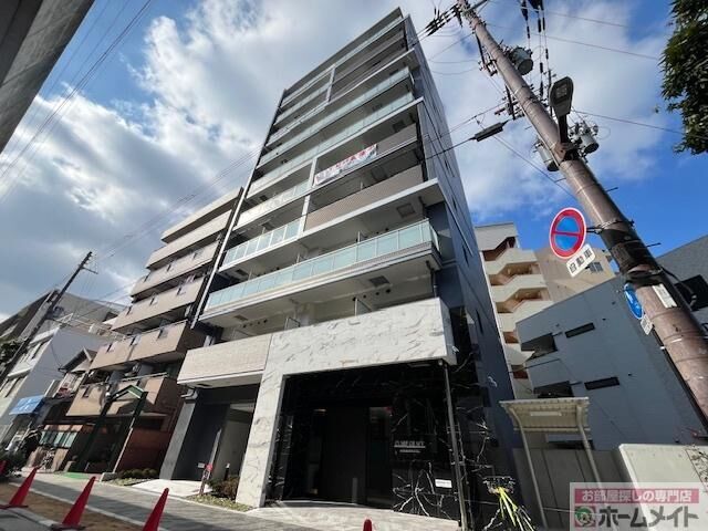 拡大写真:クレアグレイス岸里 8階803の外観写真(昼)