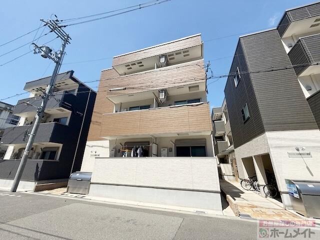 拡大写真:フジパレス中加賀屋Ⅴ番館 3階302の外観写真(昼)