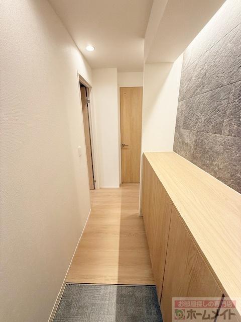 拡大写真:Maison Espoir Ⅳ 2階201の廊下