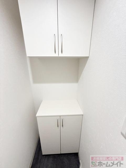 拡大写真:AIA難波南 1階104の下駄箱