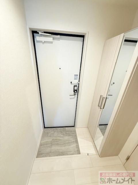 拡大写真:Haq Terrace 1階102の玄関